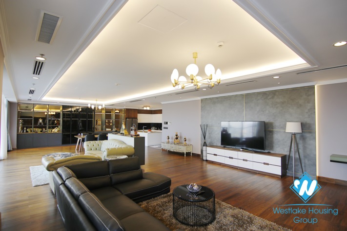 Luxury and modern design apartment for rent in Ba Dinh District